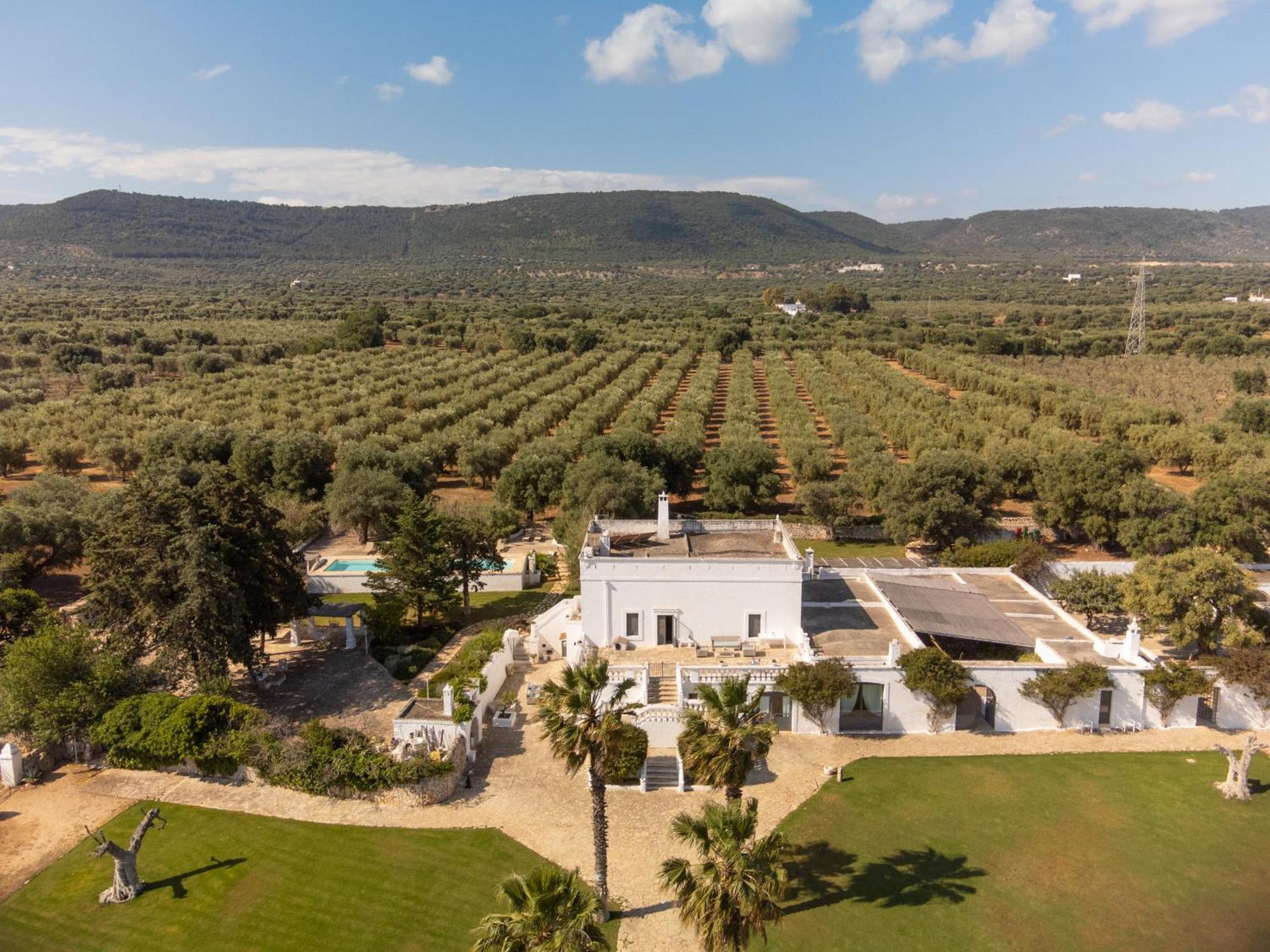 Masseria Eccellenza Pezze Di Greco Exterior foto